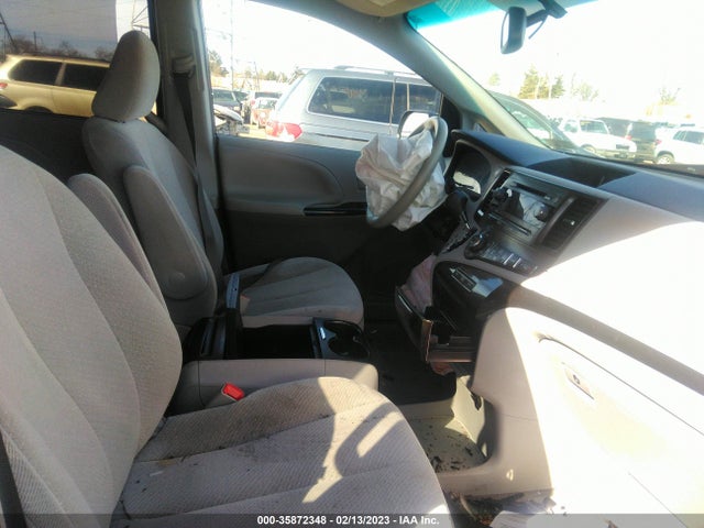 Toyota SIENNA LE 2014 5TDKK3DC0ES524018 Image 6