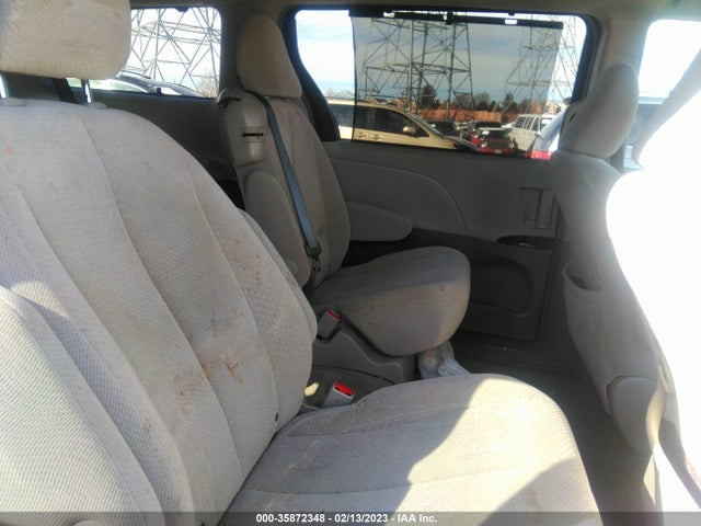 Toyota SIENNA LE 2014 5TDKK3DC0ES524018 Image 9