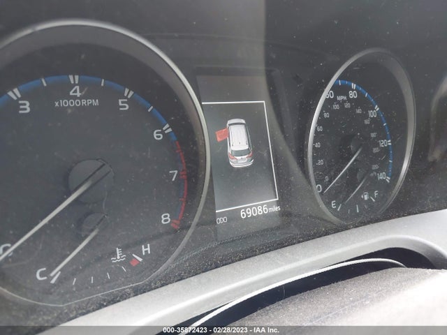 Toyota RAV4 LE 2017 JTMZFREV5HJ716266 Image 7
