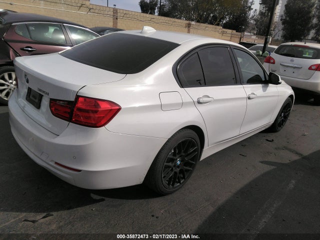 BMW 3 Series 320i 2015 WBA3B1G58FNT06208 Image 4