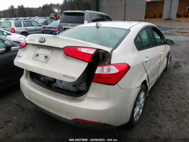 KNAFX4A6XE5074985 KIA FORTE LX