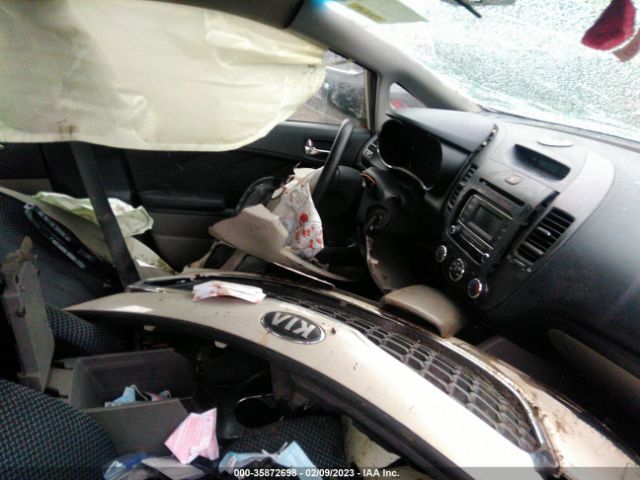 KNAFX4A6XE5074985 KIA FORTE LX