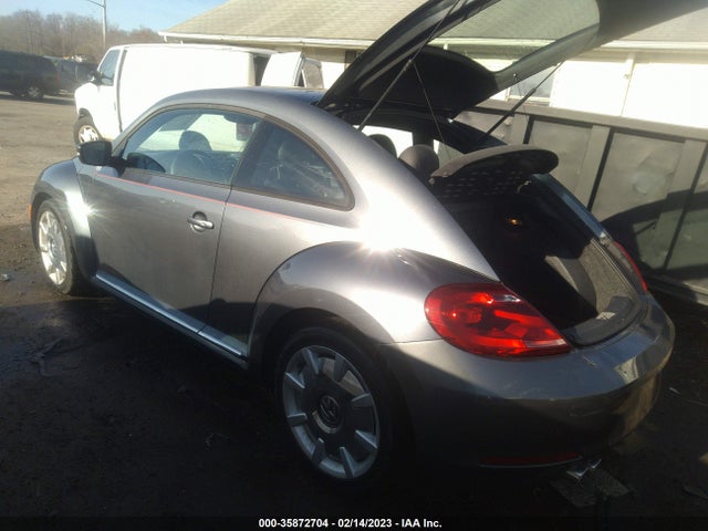 2012 VOLKSWAGEN BEETLE 2.5L W/SUN/SOUND/NAV VIN: 3VWJX7AT4CM657769