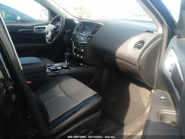 2020 Nissan Pathfinder, VIN: 5N1DR2CM8LC645382