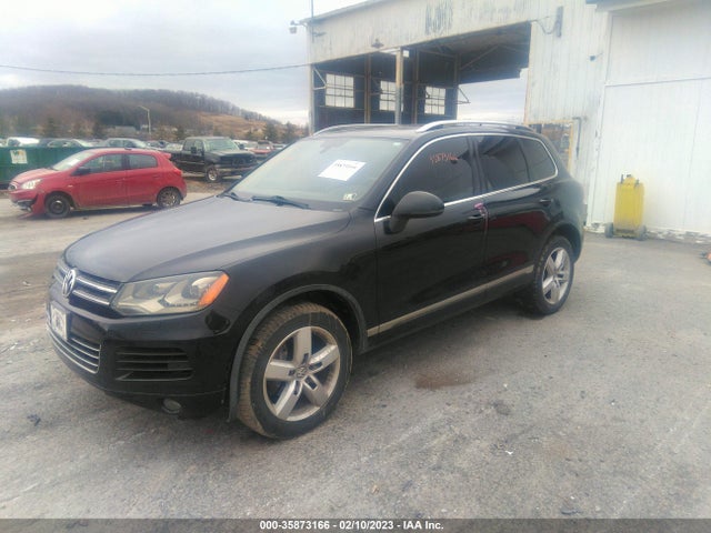 WVGFF9BP1CD005336 Volkswagen Touareg Lux
