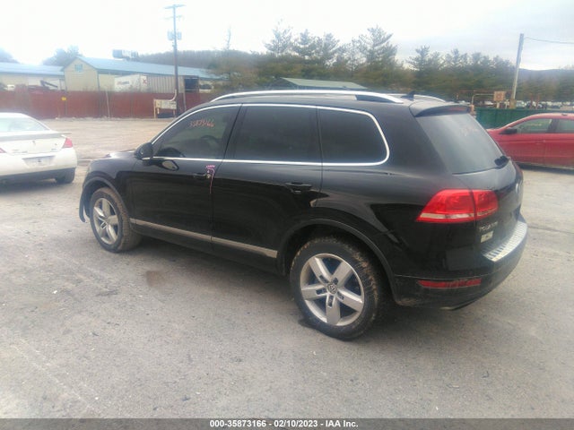 WVGFF9BP1CD005336 Volkswagen Touareg Lux