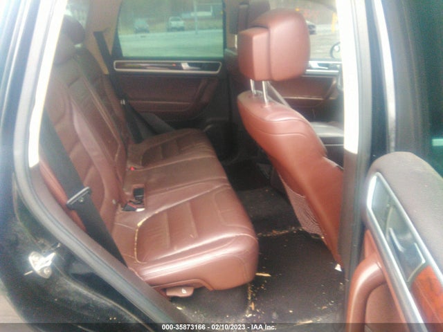 WVGFF9BP1CD005336 Volkswagen Touareg Lux