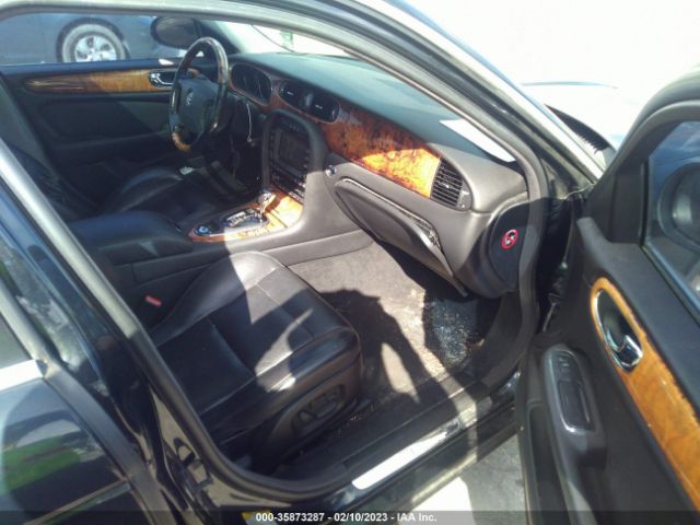 SAJEA73B64TG06095 Jaguar XJ