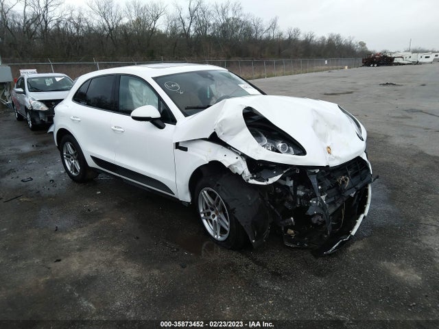 2018 PORSCHE MACAN WP1AA2A51JLB10593 Photo 0