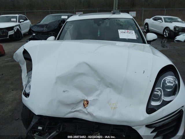 2018 PORSCHE MACAN WP1AA2A51JLB10593 Photo 9