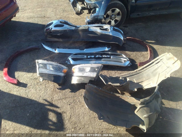 RAM 1500 Laramie 2019 1C6RRERT0KN543157 Image 12