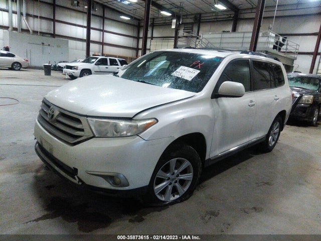 Toyota Highlander 2012 5TDBK3EH6CS115061 Image 2