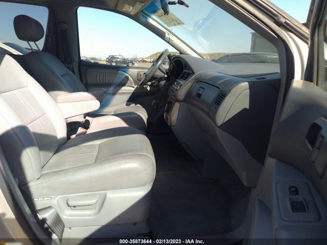 2002 TOYOTA SIENNA LE/XLE VIN: 4T3ZF13C52U428792
