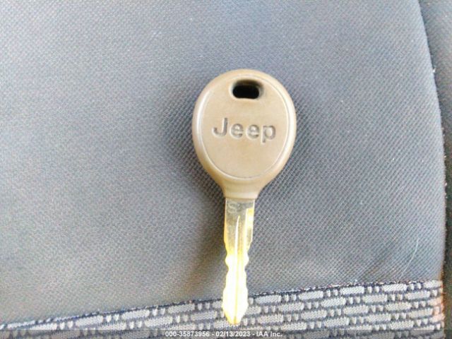 1J4NF4FB4AD504530 Jeep Compass Sport