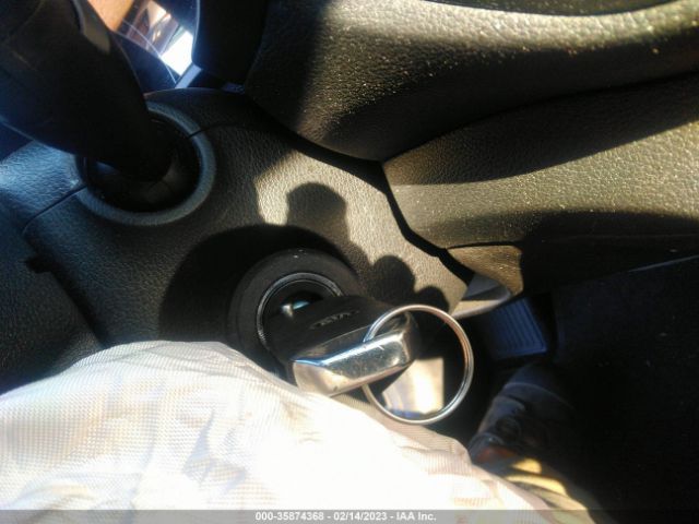 3KPF24AD3ME388674 KIA Forte Lxs