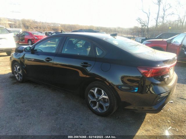 3KPF24AD3ME388674 KIA Forte Lxs