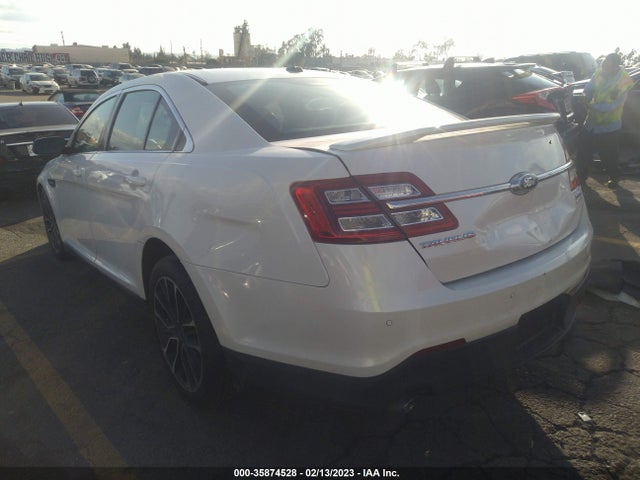 2018 Ford Taurus, VIN: 1FAHP2KT0JG135835