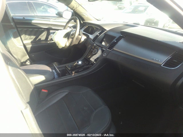 2018 Ford Taurus, VIN: 1FAHP2KT0JG135835