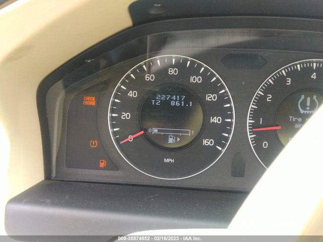 YV4BZ982181015697 Volvo XC70