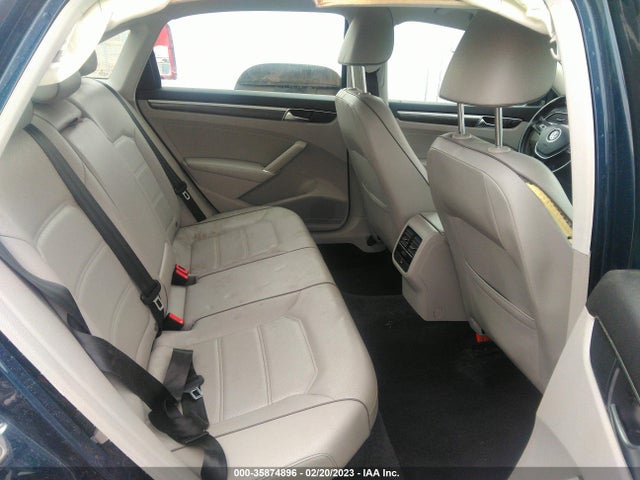 1VWBA7A30JC022469 Volkswagen Passat 2.0t Se