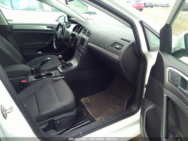 2017 Volkswagen Golf, VIN: 3VWU17AUXHM533875
