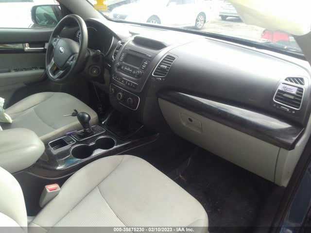 KIA Sorento Lx V6 2015 5XYKT4A73FG559175 Image 5