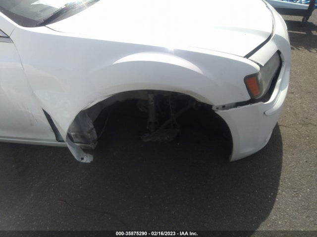 Chrysler 300 300s 2013 2C3CCABG5DH581053 Image 7