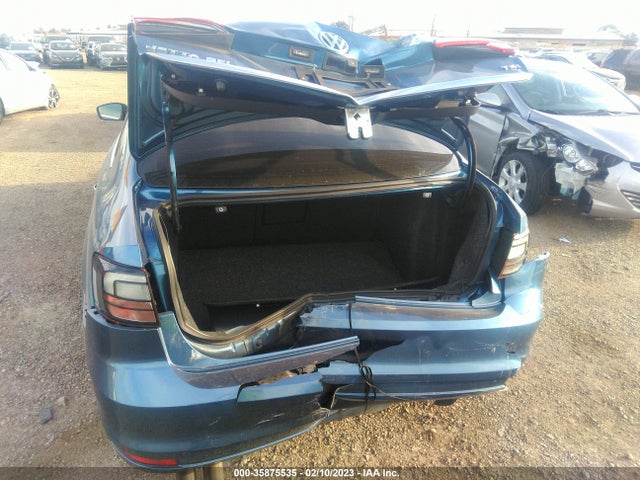 3VWL17AJ2HM256673 Volkswagen Jetta 1.8t Sel