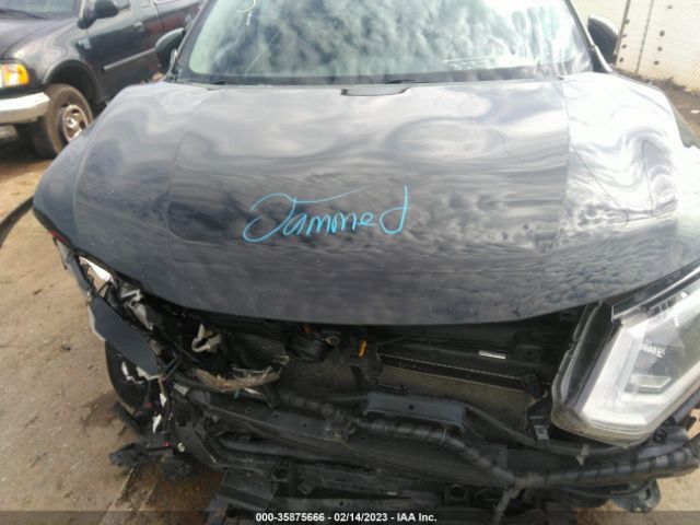 JN8AT2MV6HW020960 Nissan ROGUE SV