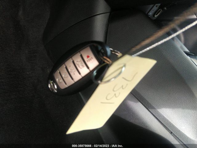JN8AT2MV6HW020960 Nissan ROGUE SV