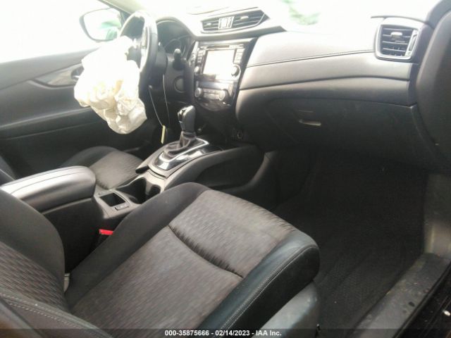 JN8AT2MV6HW020960 Nissan ROGUE SV