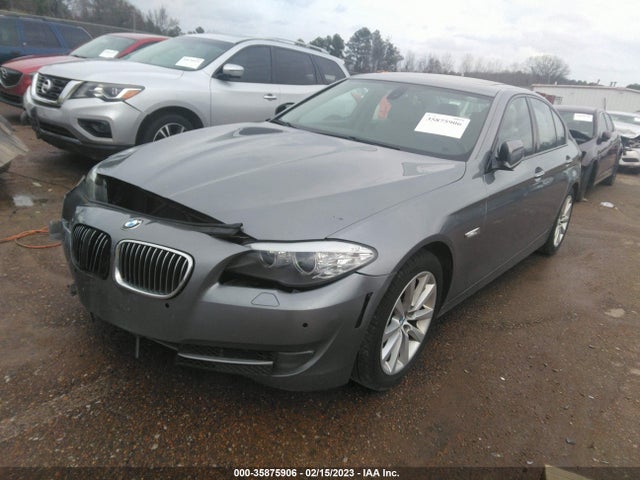 BMW 5 Series 528i 2011 WBAFR1C52BC739561 Image 2