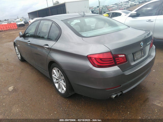 BMW 5 Series 528i 2011 WBAFR1C52BC739561 Image 3