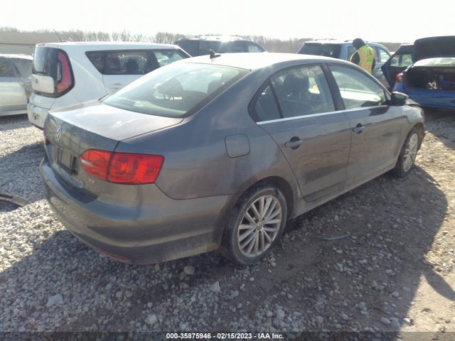 3VWLL7AJ6DM445122 Volkswagen Jetta Sedan Tdi W/premium/nav