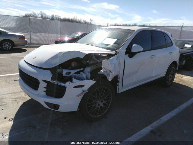 2017 PORSCHE CAYENNE WP1AA2A29HKA86131 Photo 1