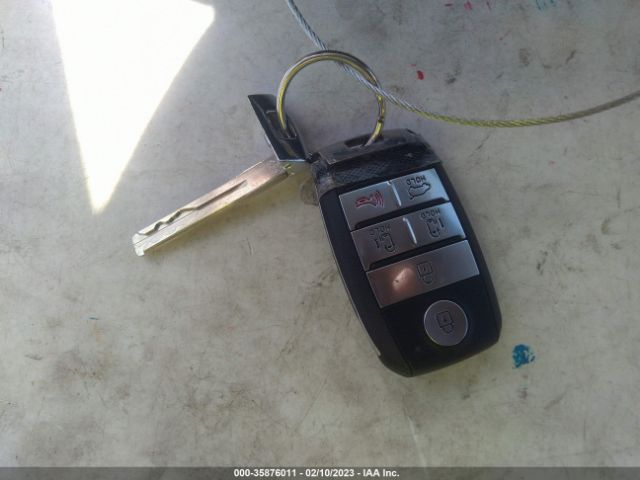 KNDMB5C1XL6631174 KIA SEDONA EX