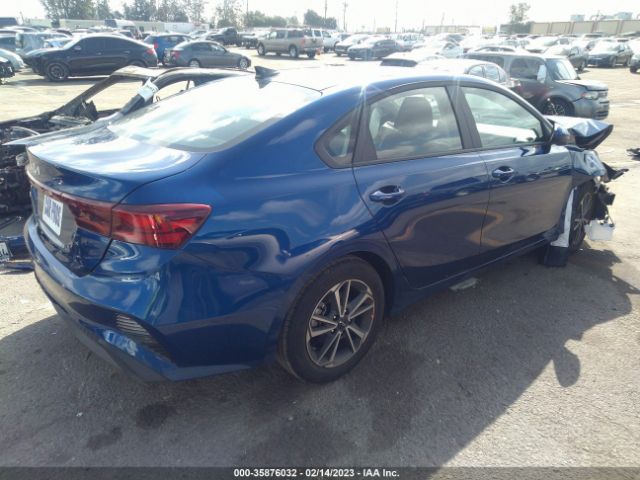 3KPF24AD2NE496883 KIA Forte Lxs