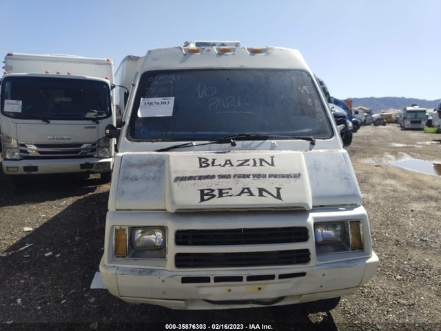 1986 WINNEBAGO LE SHARO/PHASAR VIN: 1WWBB15M2GF103738