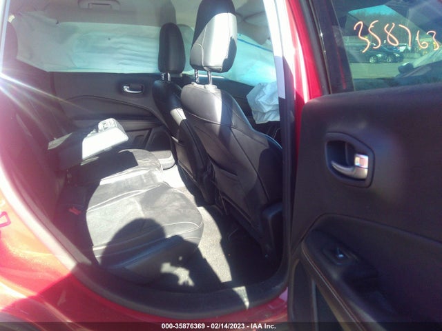 2018 Jeep Compass, VIN: 3C4NJDBB8JT180924