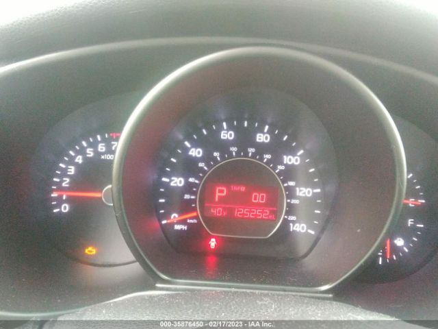 KNDJN2A28G7822046 KIA Soul Base