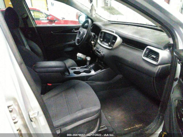 5XYPGDA57KG444369 KIA Sorento Lx V6