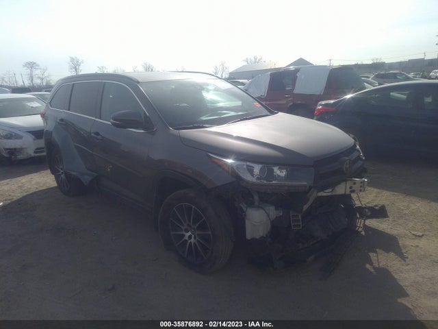 2017 5TDJZRFH1HS359068 main image