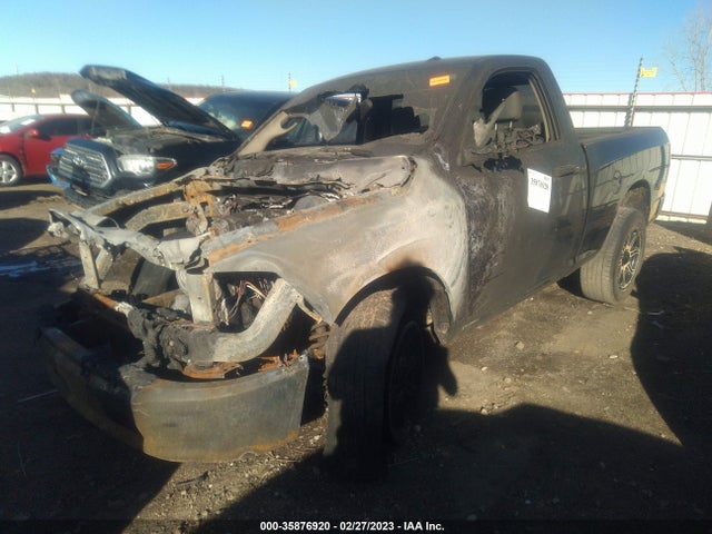 RAM 1500 Tradesman 2016 3C6JR7AT5GG217424 Image 2