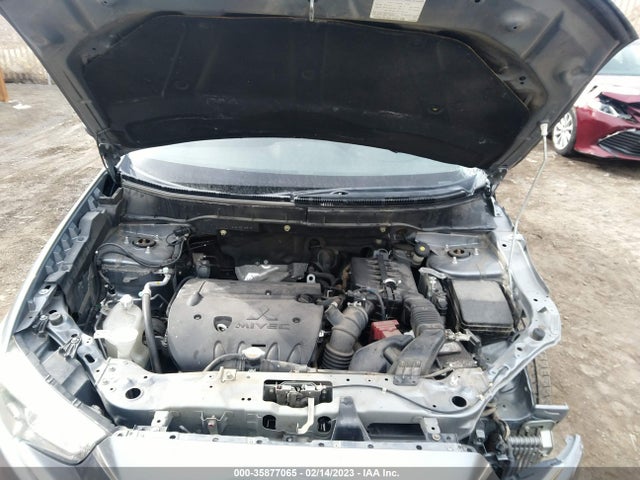 JA4AP3AUXGZ065313 Mitsubishi Outlander Sport 2.0 Es
