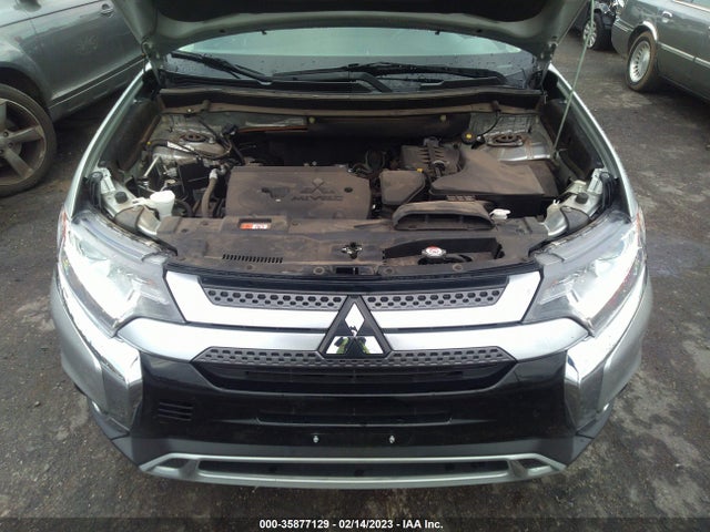 JA4AD2A38LZ018849 Mitsubishi Outlander Es
