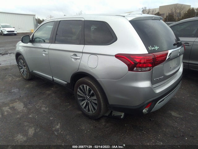 JA4AD2A38LZ018849 Mitsubishi Outlander Es