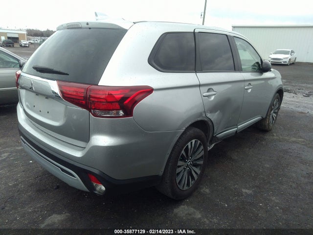 JA4AD2A38LZ018849 Mitsubishi Outlander Es