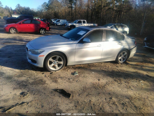 BMW 3 Series 320i 2014 WBA3B1G5XENS79026 Image 2