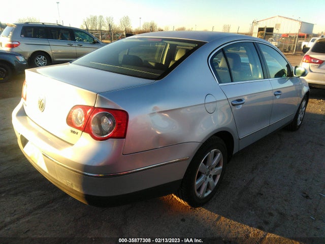 2008 VOLKSWAGEN PASSAT SEDAN TURBO VIN: WVWJK73C48P056443