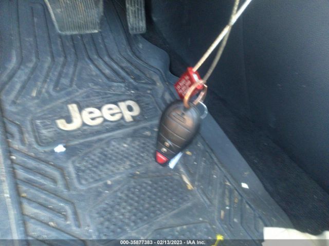 1C4PJLCB2HW541392 Jeep Cherokee Latitude